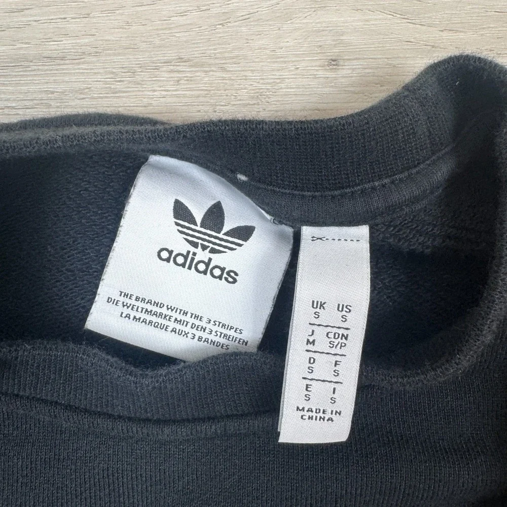 adidas ribbed crewneck